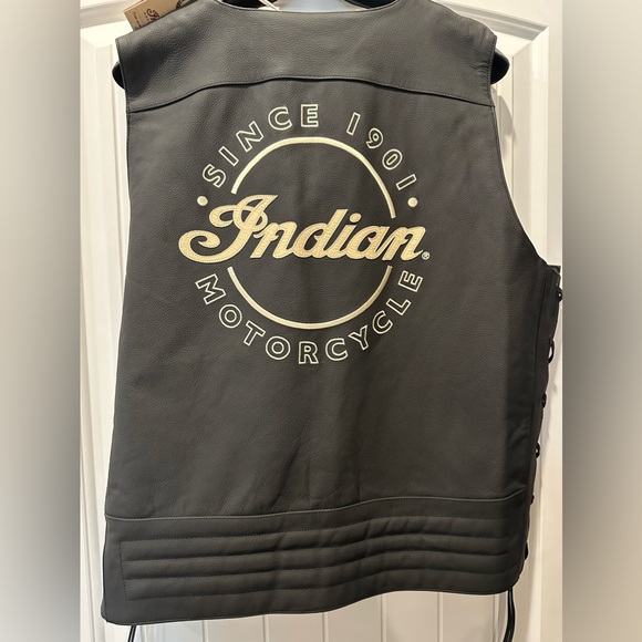 INDIAN MOTORCYCLE BRAND MEN’S GENUINE LEATHER VEST.  SIZE XL.  NWT’S. - Picture 2 of 8